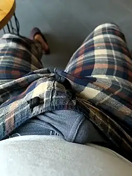 cricrimsBarcelona online show from January 4, 4:11 pm