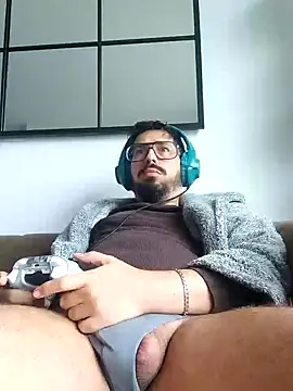 cricrimsBarcelona online show from December 6, 10:10 am