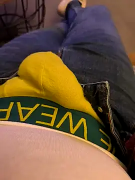 cricrimsBarcelona online show from February 19, 7:48 pm