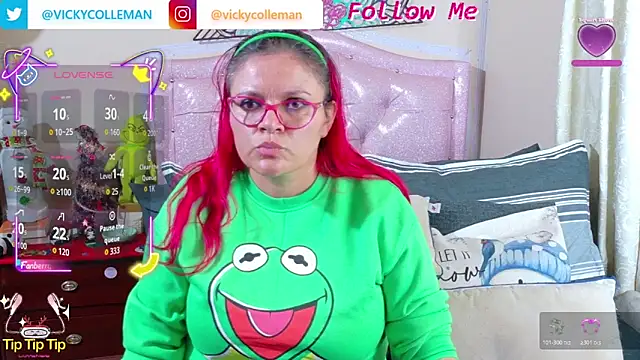 Snapshot of VickyColleman chatting on December 14, 11:10 pm VickyColleman online show from December 14, 11:10 pm