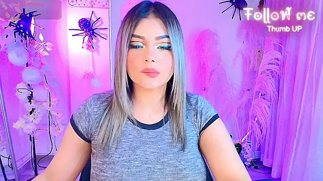 Snapshot of Ladydream1 chatting on October 29, 9:47 pm Ladydream1 online show from October 29, 9:47 pm