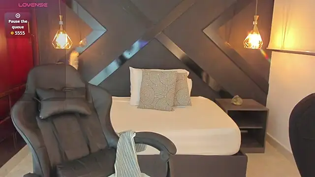 andre soto  online show from February 15, 1:50 am