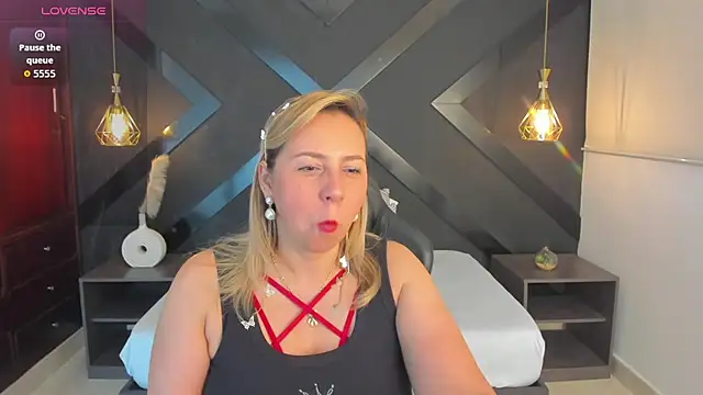 andre soto  online show from February 5, 2:18 am