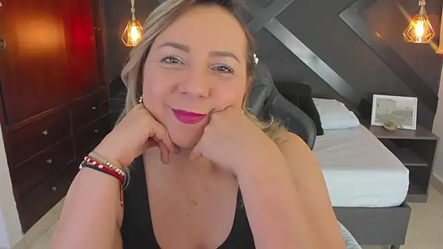 andre soto  online show from November 13, 2:15 am