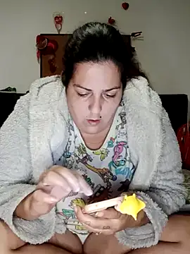 kittymorenita26 online show from January 29, 10:53 pm