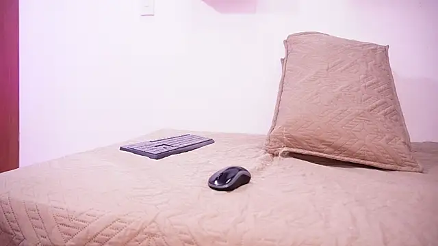 samantha sw online show from September 18, 3:09 am