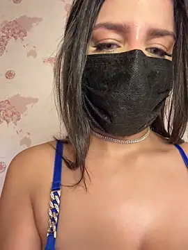 shanelle0 online show from November 6, 3:43 am