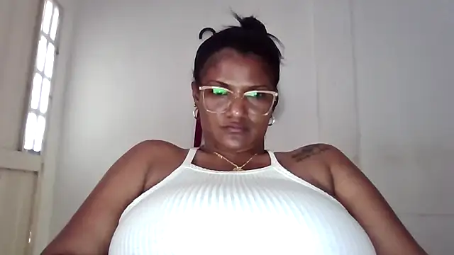 alejandraboobs07 online show from April 4, 9:32 pm