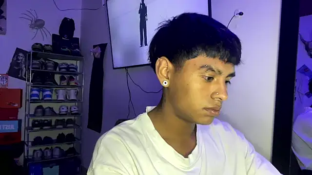  Billowy  online show from November 8, 10:35 pm