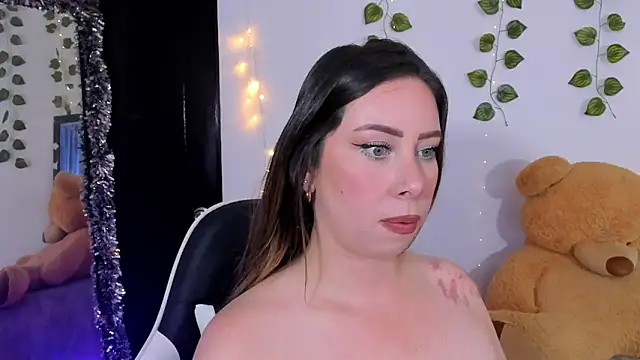 JanneKim online show from February 20, 3:03 pm