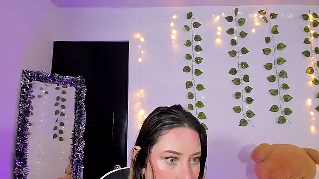 JanneKim online show from February 8, 1:20 pm