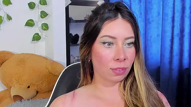 JanneKim online show from December 3, 7:57 pm