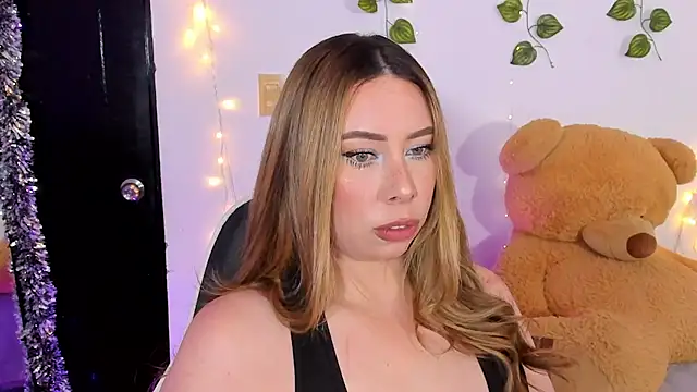 JanneKim online show from April 10, 7:54 pm