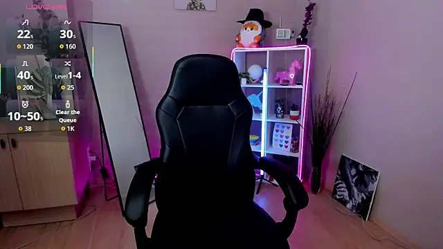 LianaBright online show from April 4, 1:56 am