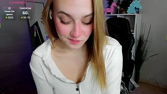 LianaBright online show from January 17, 2:15 am