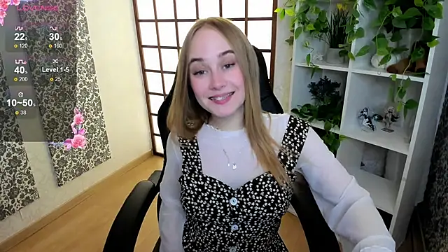 LianaBright online show from February 6, 12:43 am