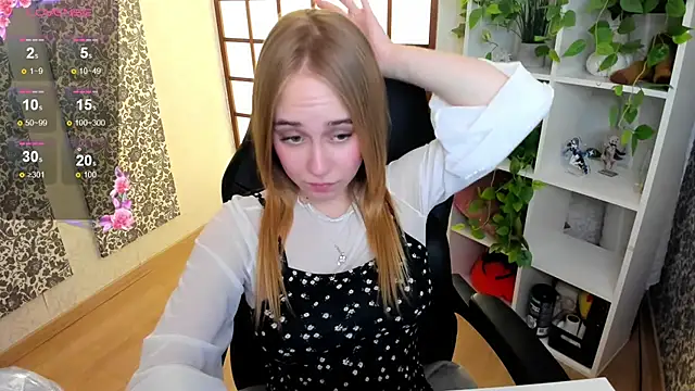 LianaBright online show from February 6, 3:59 am