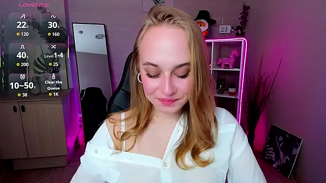 LianaBright online show from March 19, 2:00 am