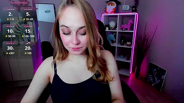 LianaBright online show from March 18, 1:42 am