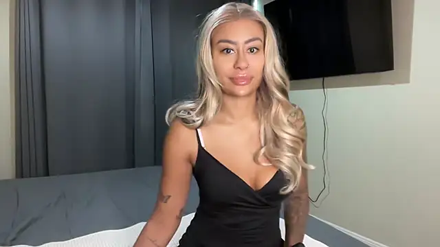 CoCo-Queen online show from June 6, 1:44 am