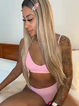 CoCo-Queen online show from February 21, 3:19 am