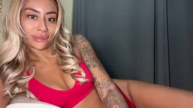 CoCo-Queen online show from April 30, 5:14 am
