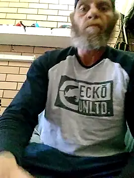 Snapshot of Deonlonely1 chatting on September 12, 12:11 am Deonlonely1 online show from September 12, 12:11 am