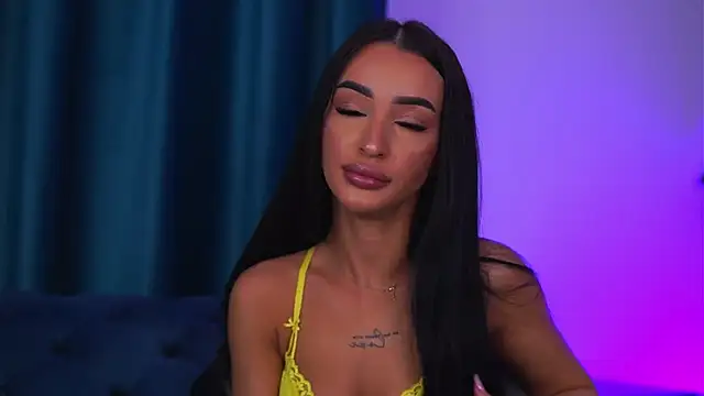 DeniseDevilles online show from May 7, 7:39 pm