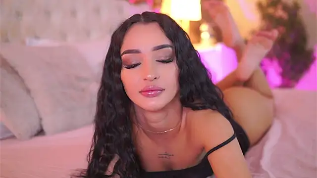 DeniseDevilles online show from March 18, 12:17 pm