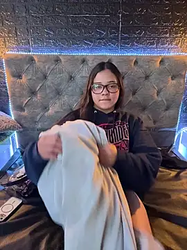 Paloma  LS online show from October 28, 9:03 pm