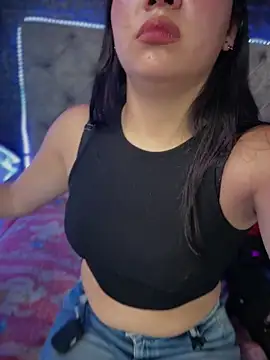 Paloma  LS online show from February 4, 6:58 pm