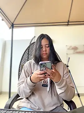 Paloma  LS online show from November 12, 4:55 pm