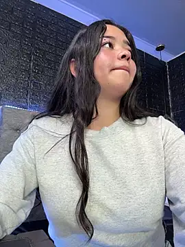 Paloma  LS online show from February 19, 7:33 pm