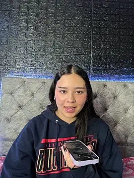 Paloma  LS online show from February 24, 7:59 pm