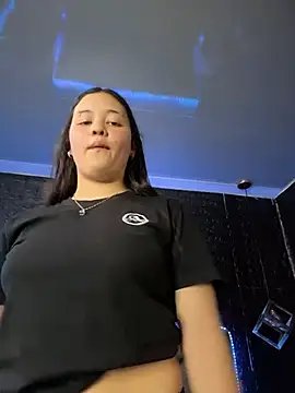 Paloma  LS online show from February 10, 7:46 pm