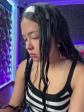 Paloma  LS online show from April 1, 6:49 pm