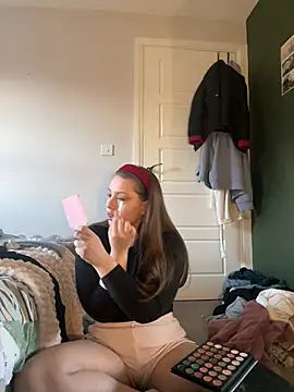 Krystal Tx online show from March 1, 12:56 pm