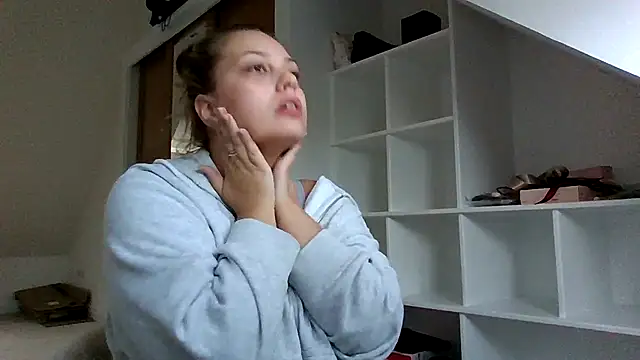 Krystal Tx online show from October 19, 7:11 am