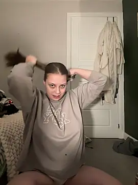 Krystal Tx online show from February 8, 3:53 pm