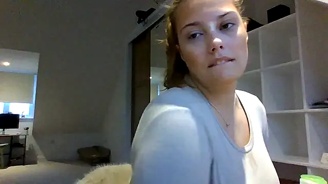 Krystal Tx online show from October 26, 4:07 pm