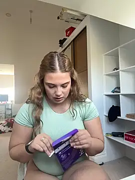 Krystal Tx online show from September 8, 4:17 pm