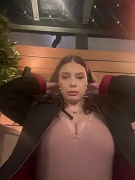 Krystal Tx online show from February 21, 7:43 pm