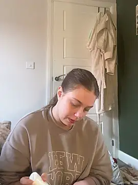 Krystal Tx online show from March 7, 10:35 am