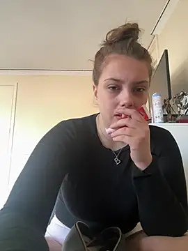 Krystal Tx online show from March 19, 11:39 am