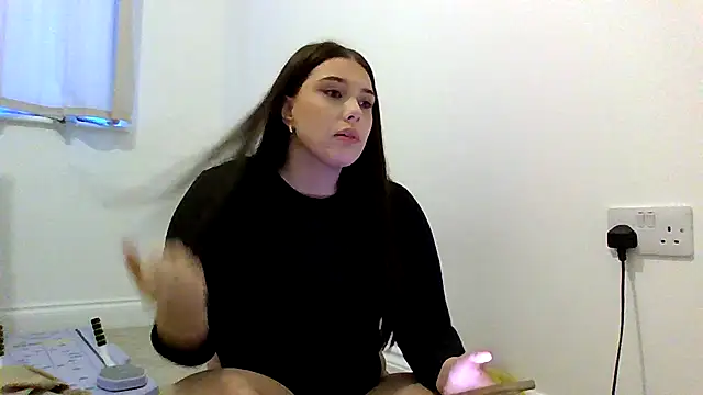 Krystal Tx online show from April 8, 6:42 pm