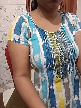 Snapshot of EeshaBhabi chatting on July 13, 9:19 am EeshaBhabi online show from July 13, 9:19 am