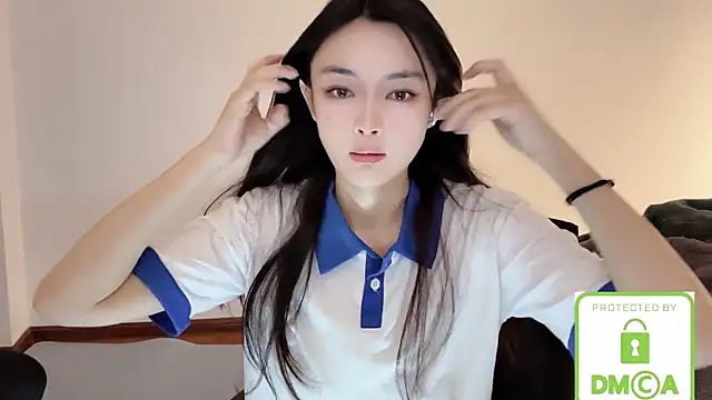 Snapshot of SarahYang chatting on September 26, 5:58 am SarahYang online show from September 26, 5:58 am