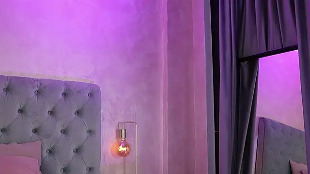 LucyWilow online show from December 23, 5:40 am