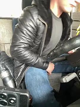 AlexGWoW online show from February 4, 10:21 am