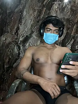 rony6663 online show from December 19, 6:43 pm